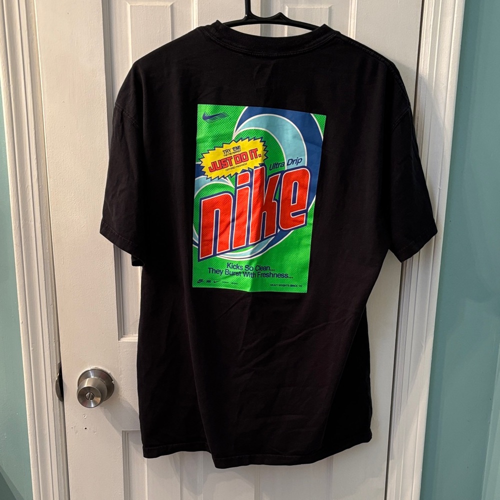 Nike Black Graphic Men's Tee